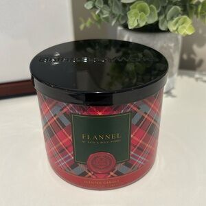 Bath & Body Works 3-wick Flannel candle NWT